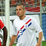 Heitinga is about to sign new Everton deal